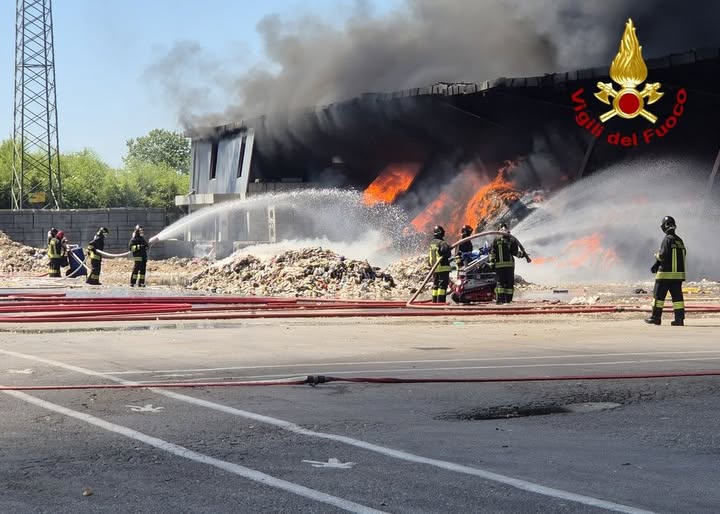 immagine incendio lugnano